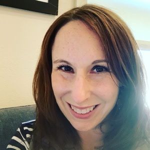 Meet your Posher, Stacy